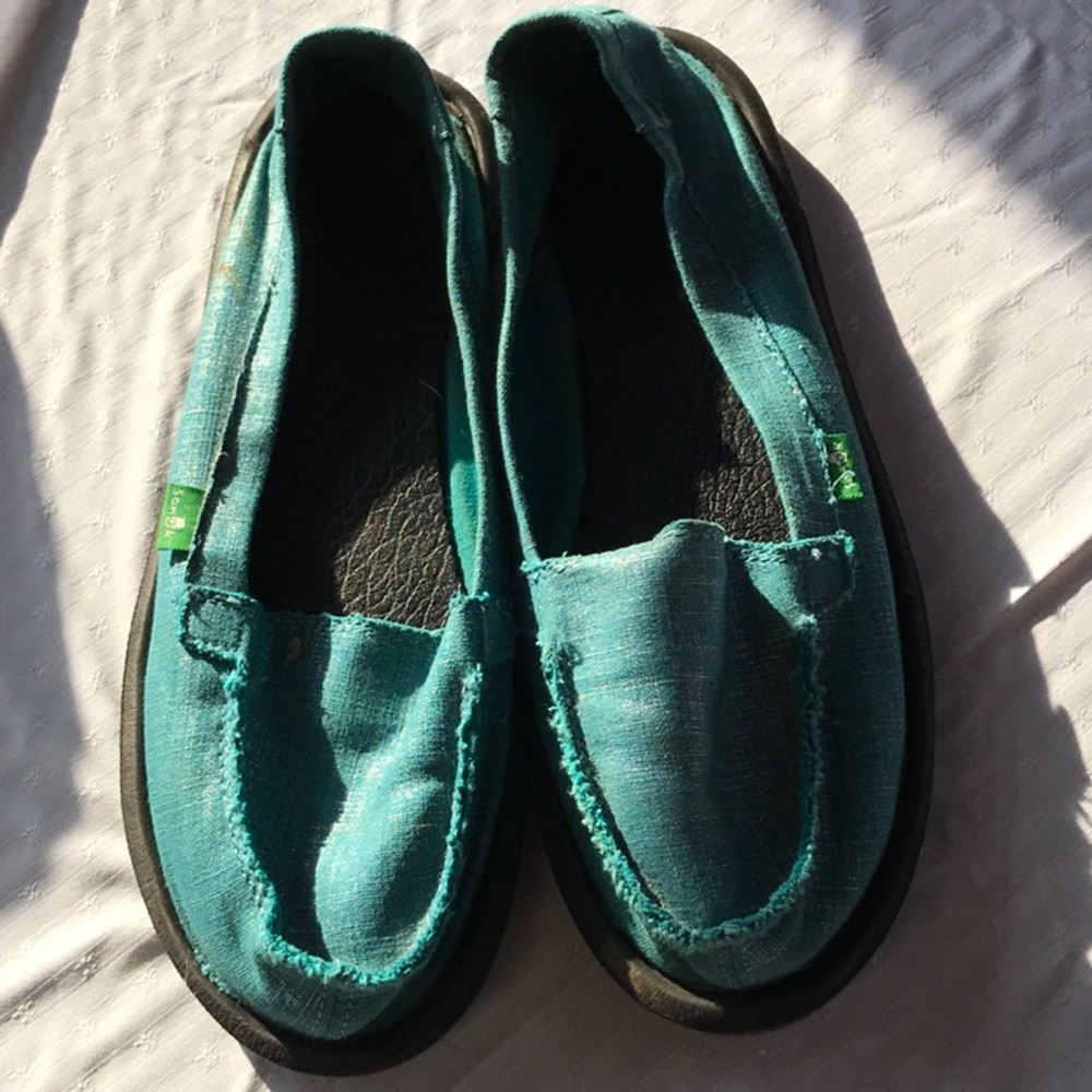 Sanuk Size 9